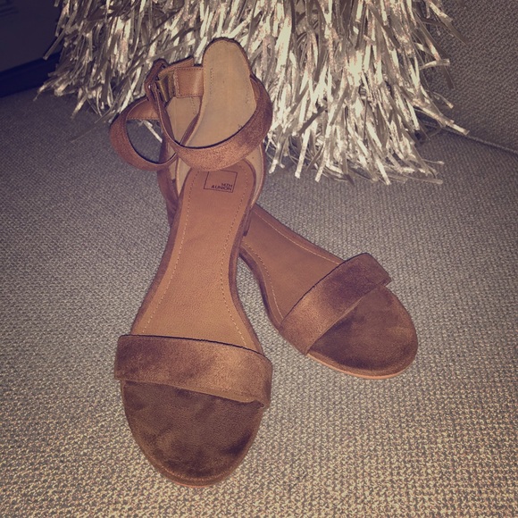 14th & union justine ankle strap sandal